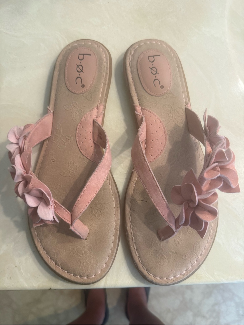 b.o.c. Pink Floral Thong Flip Flop Sandals